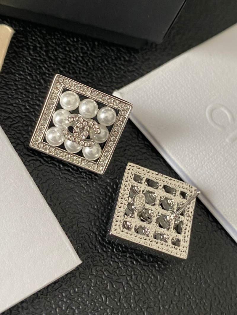 Ch**el earrings